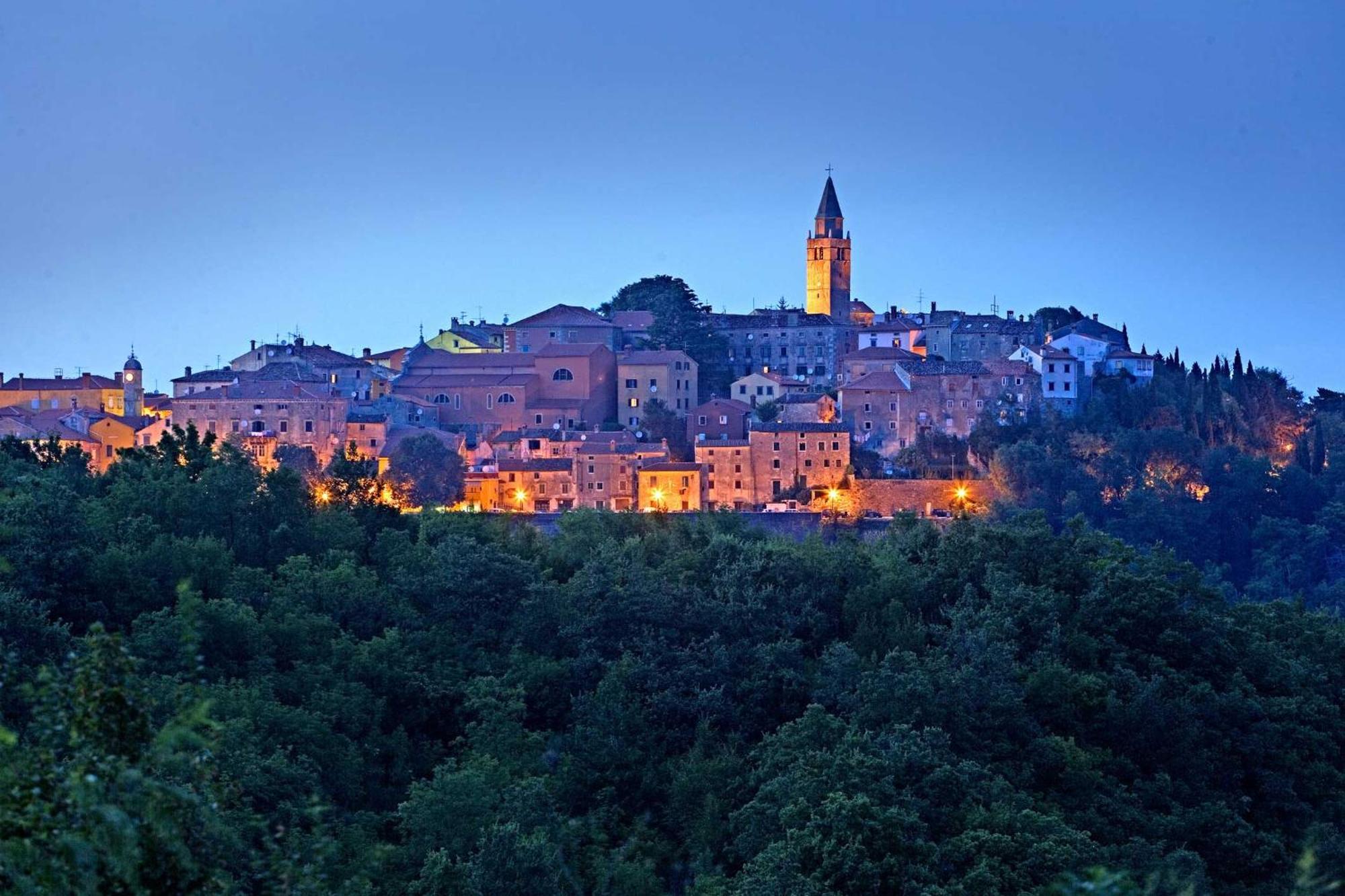 Mirakul Residence In A Cute Historic Town Labin  Kültér fotó